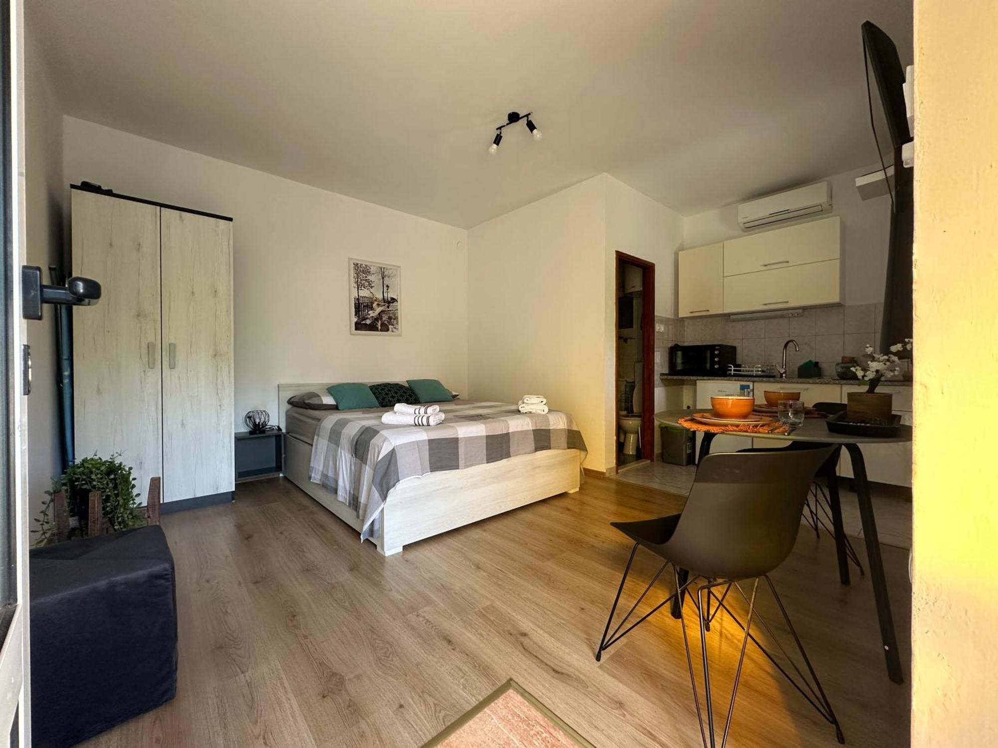 Studio Apartment Coce トロギール エクステリア 写真