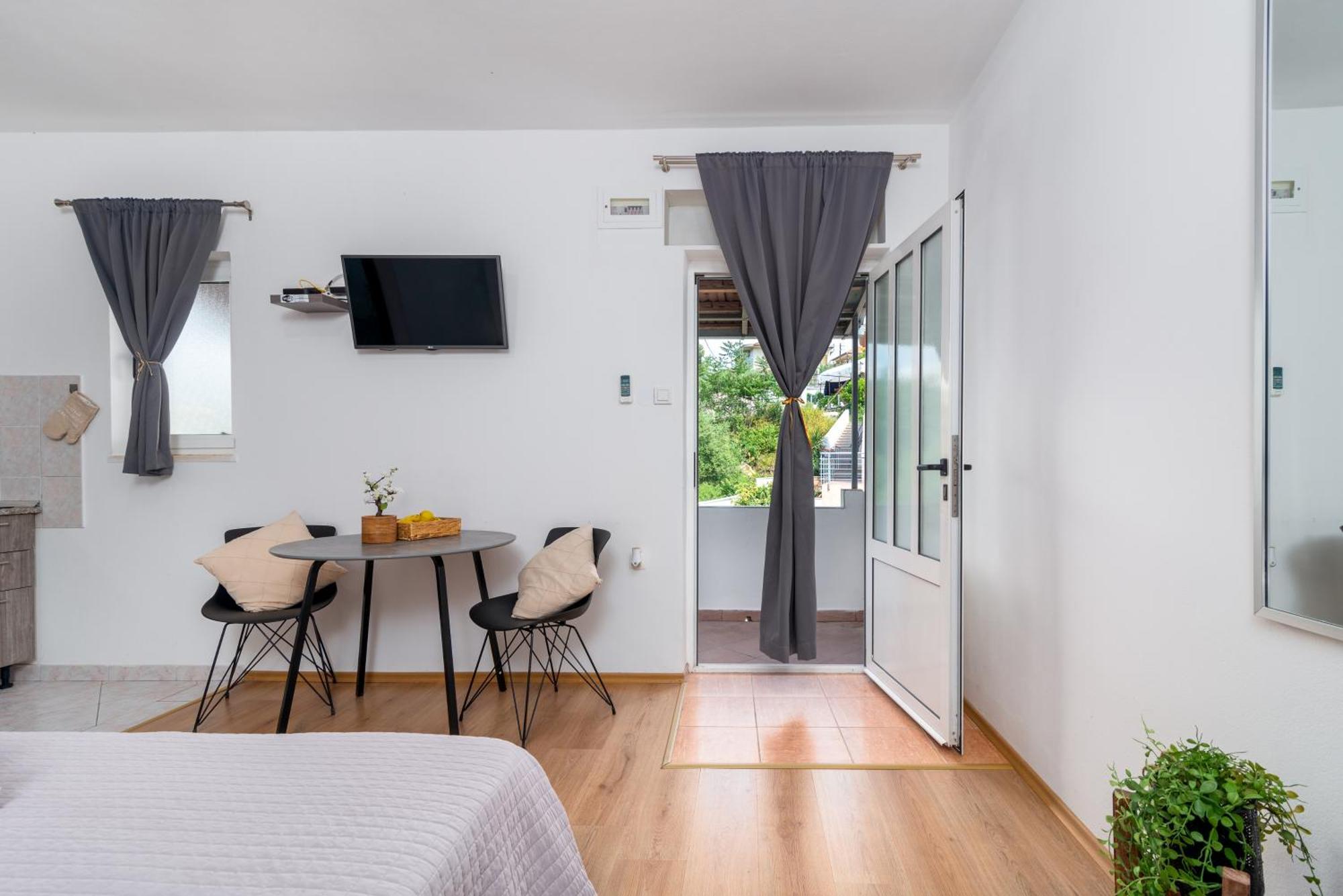 Studio Apartment Coce トロギール エクステリア 写真
