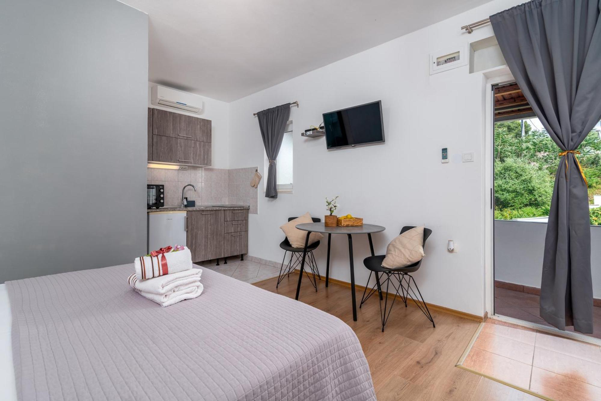 Studio Apartment Coce トロギール エクステリア 写真