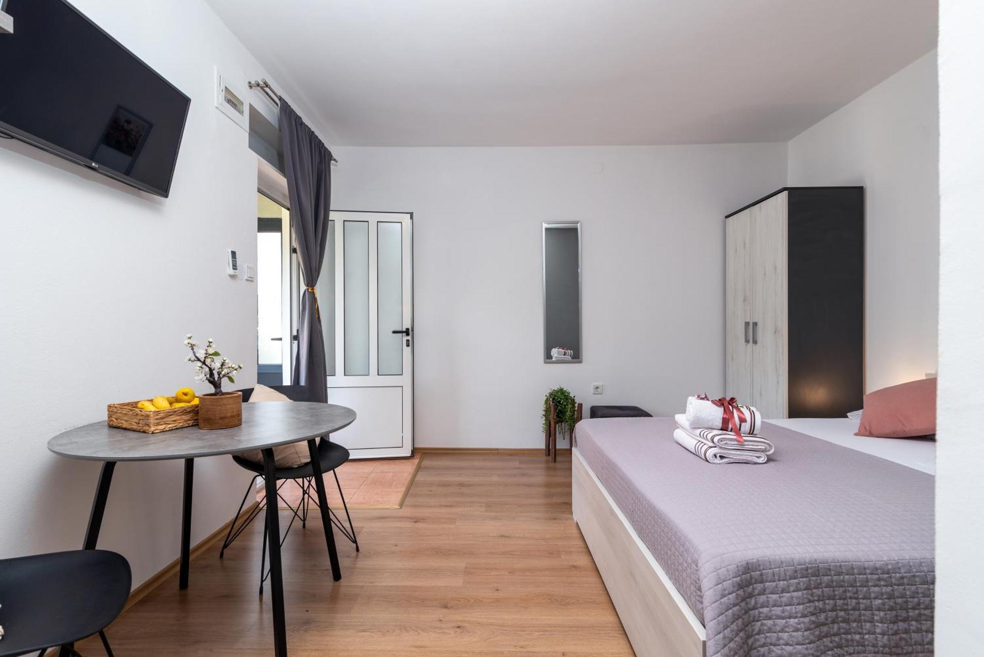 Studio Apartment Coce トロギール エクステリア 写真