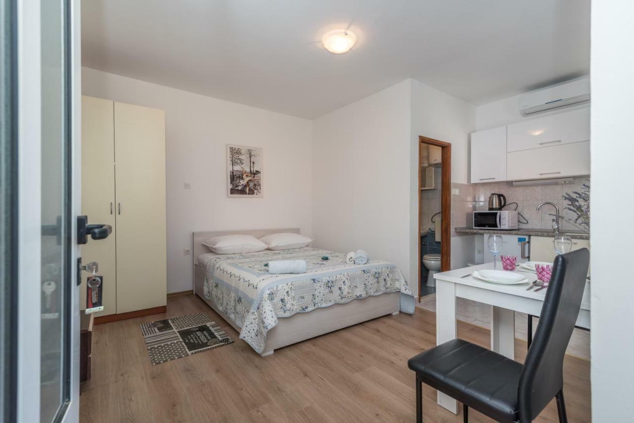 Studio Apartment Coce トロギール エクステリア 写真